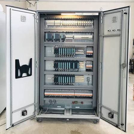 تابلوهای کنترل صنعتی